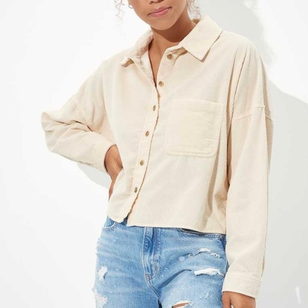 American Eagle | Corduroy cropped shacket/button down - cream